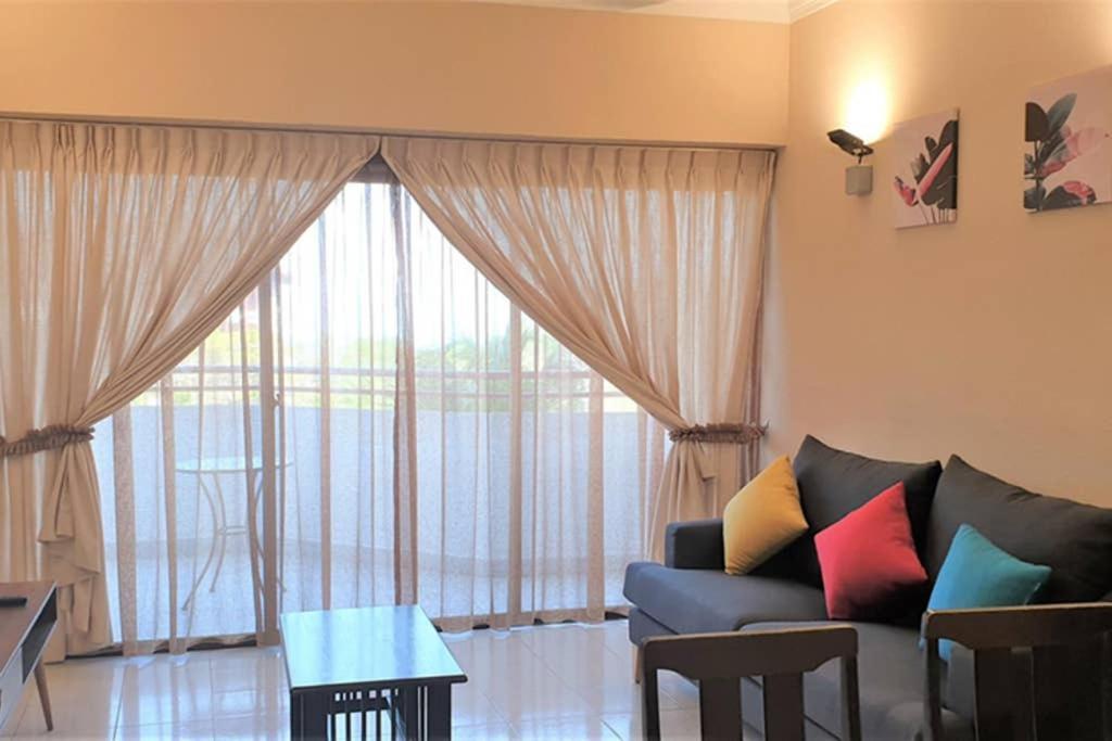 Poolview Resort Batu Ferringhi 502 - 2 Rooms Exteriör bild