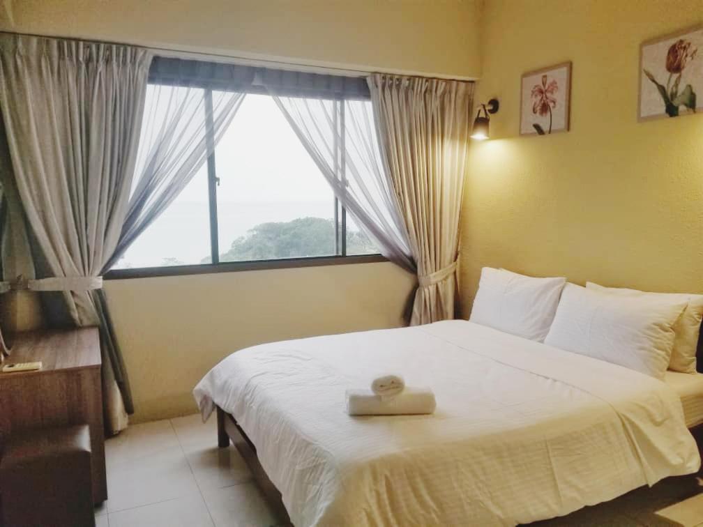 Poolview Resort Batu Ferringhi 502 - 2 Rooms Exteriör bild